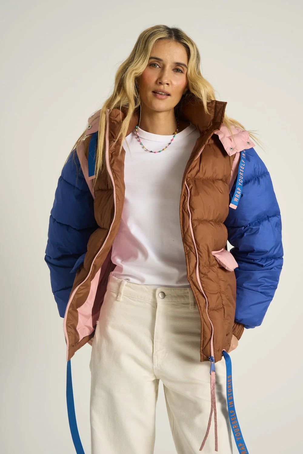 Alpenglow winter jacket with detachable sleeves - Image 21