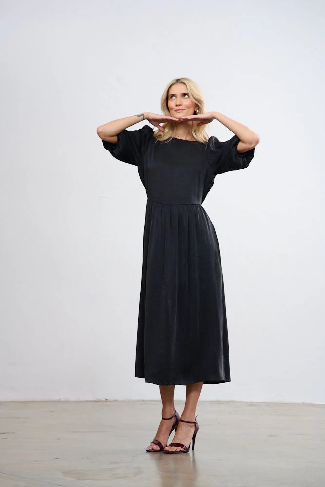 Black Orchid midi dress - Image 14