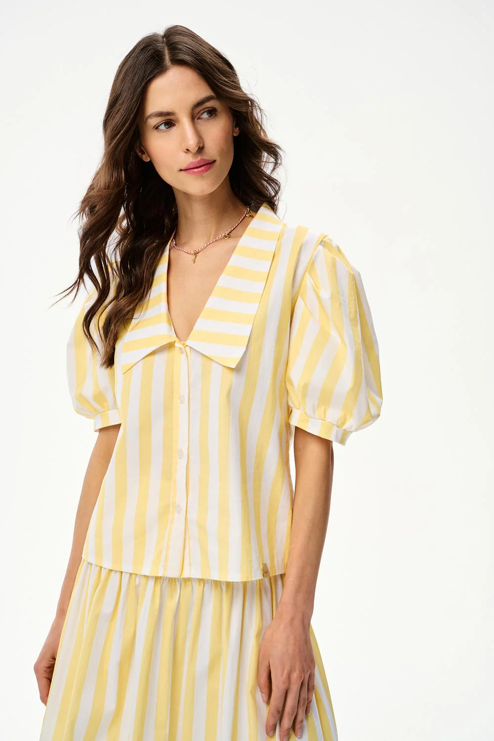 Club Soleil Short-Sleeve Shirt - Image 4