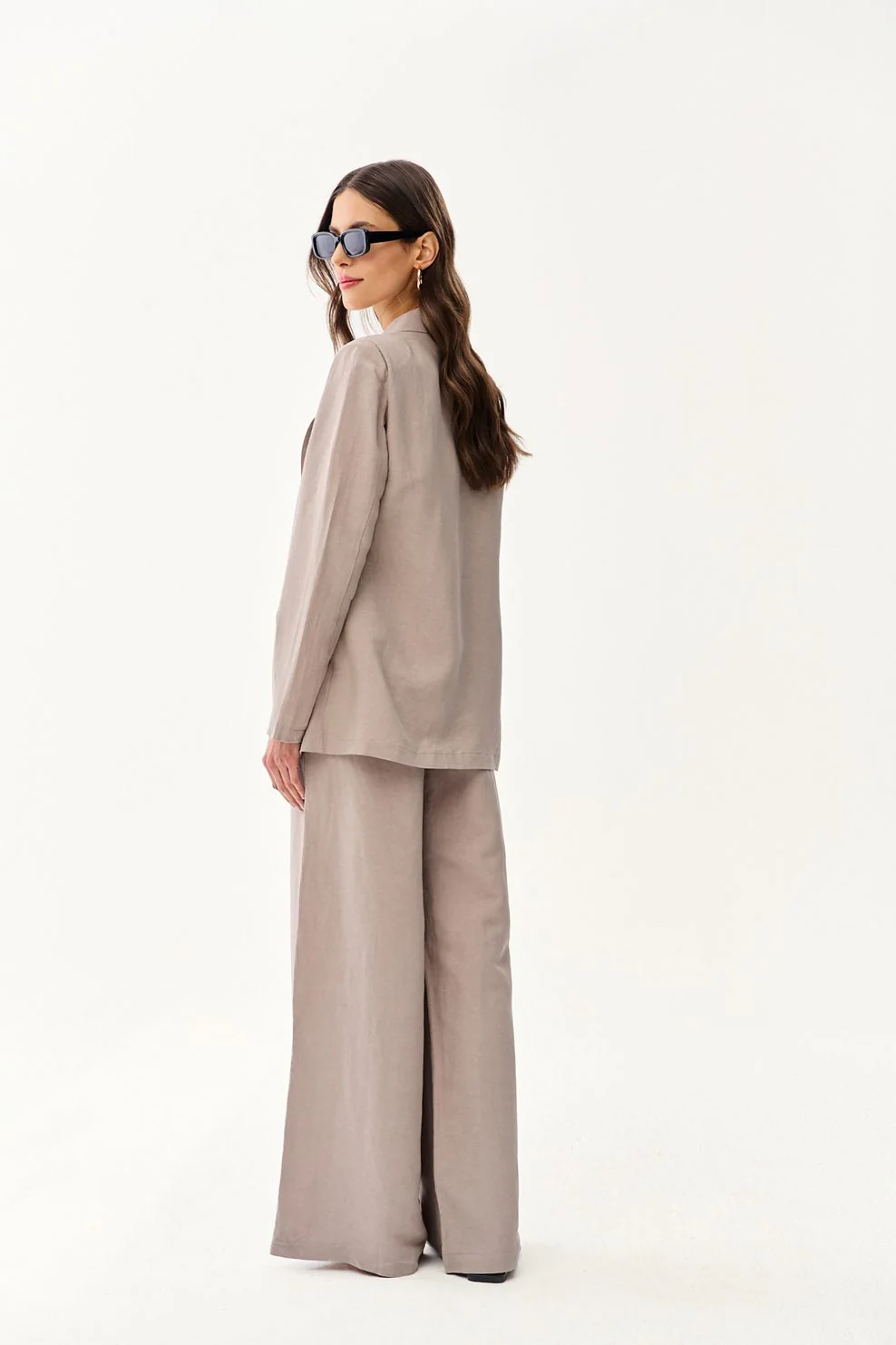 Cold Champagne Linen Blazer - Image 4