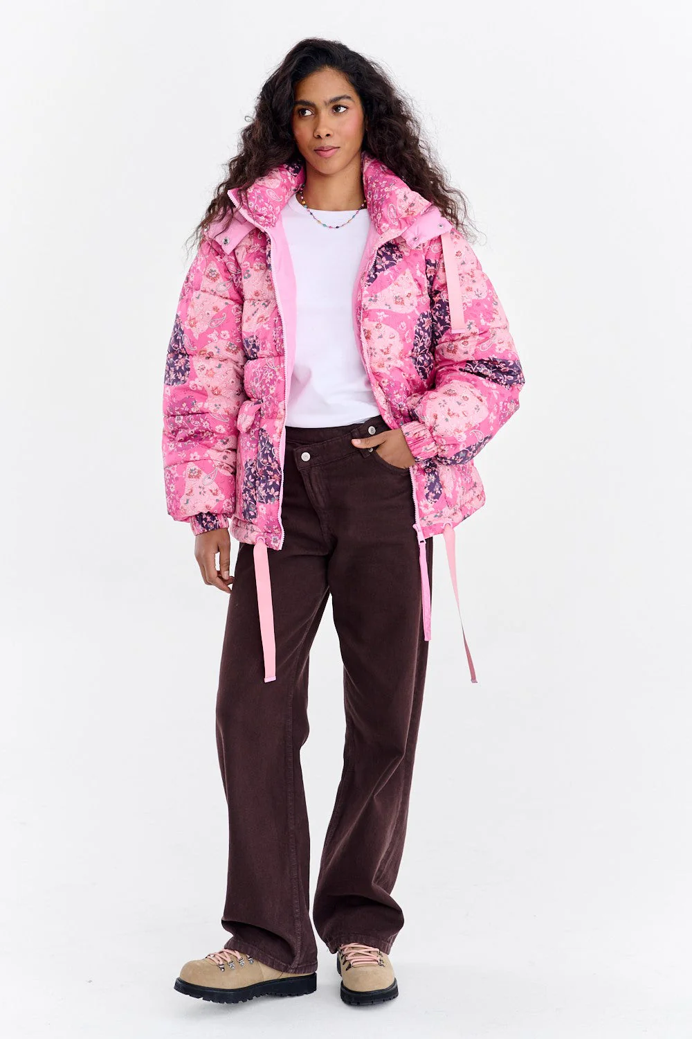 Cool Cherry winter jacket with detachable sleeves - Image 5
