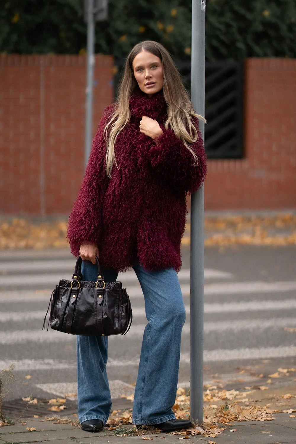 Cranberry Magic faux fur - Image 10