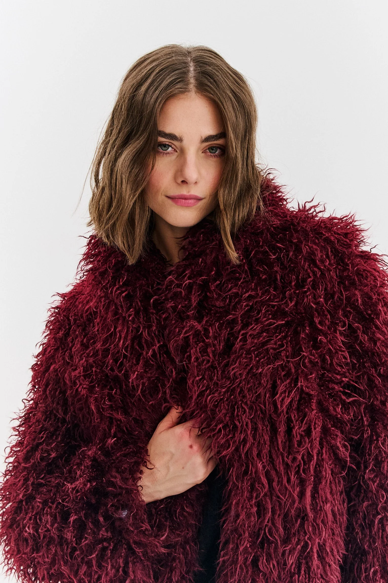 Cranberry Magic faux fur - Image 12