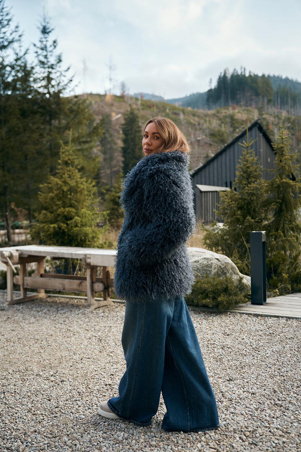 Dark Moon faux fur - Image 7
