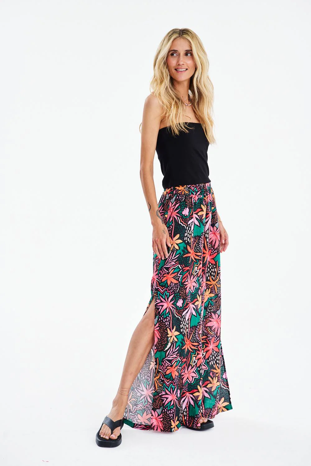Deep Tropics Wide-Leg Linen Pants - Image 3
