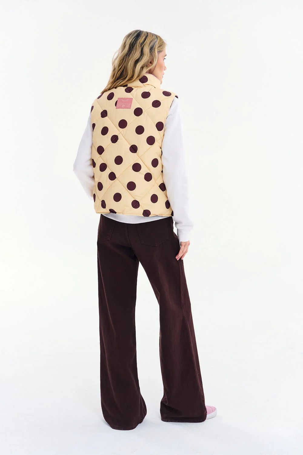 Dotlicious quilted vest - Image 14