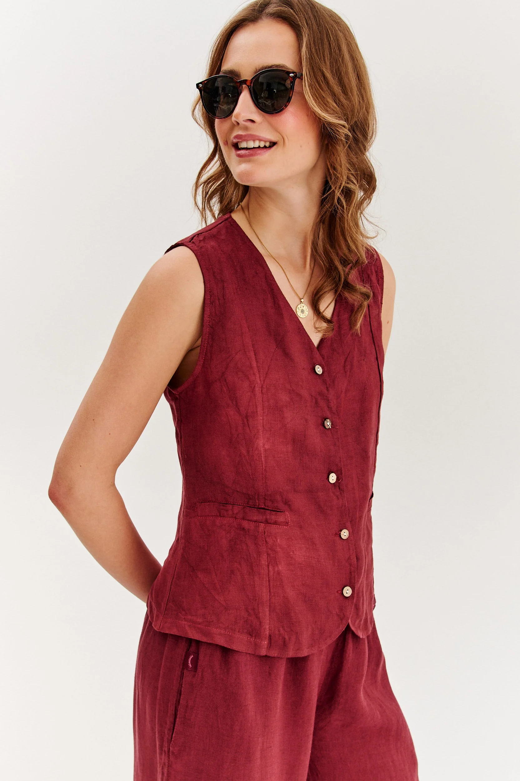 Dusty Wine linen vest - Image 3