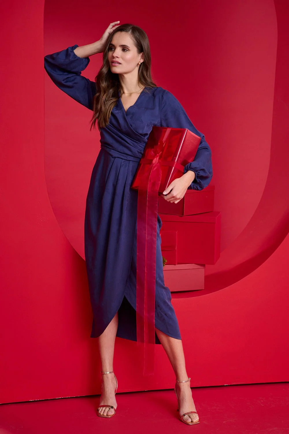 Ethereal Whisper midi dress - Image 3