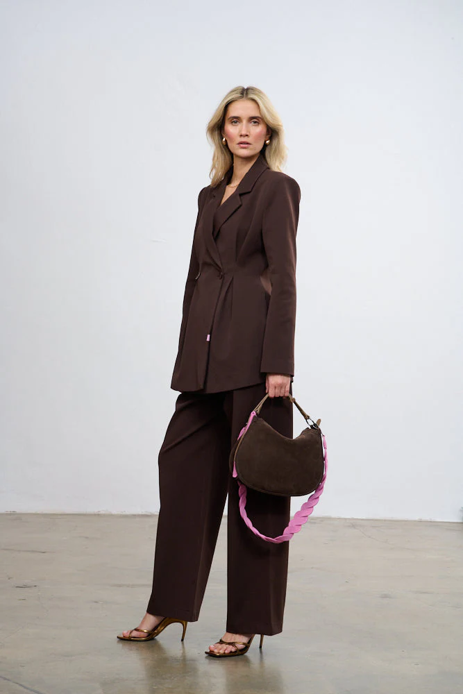 Evergreen Elegance Brown Muse Set - Image 6