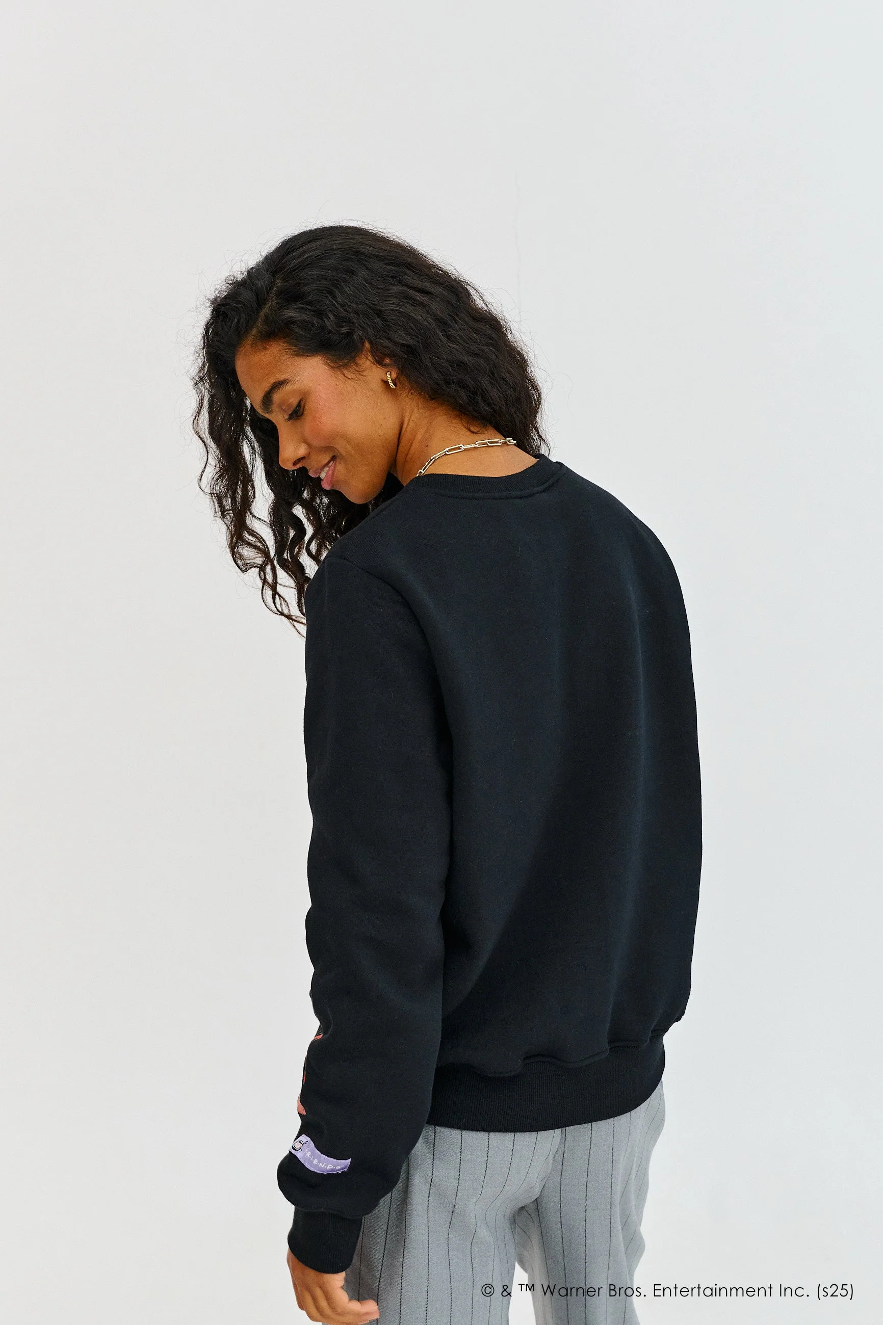 Friends sweatshirt - Image 11