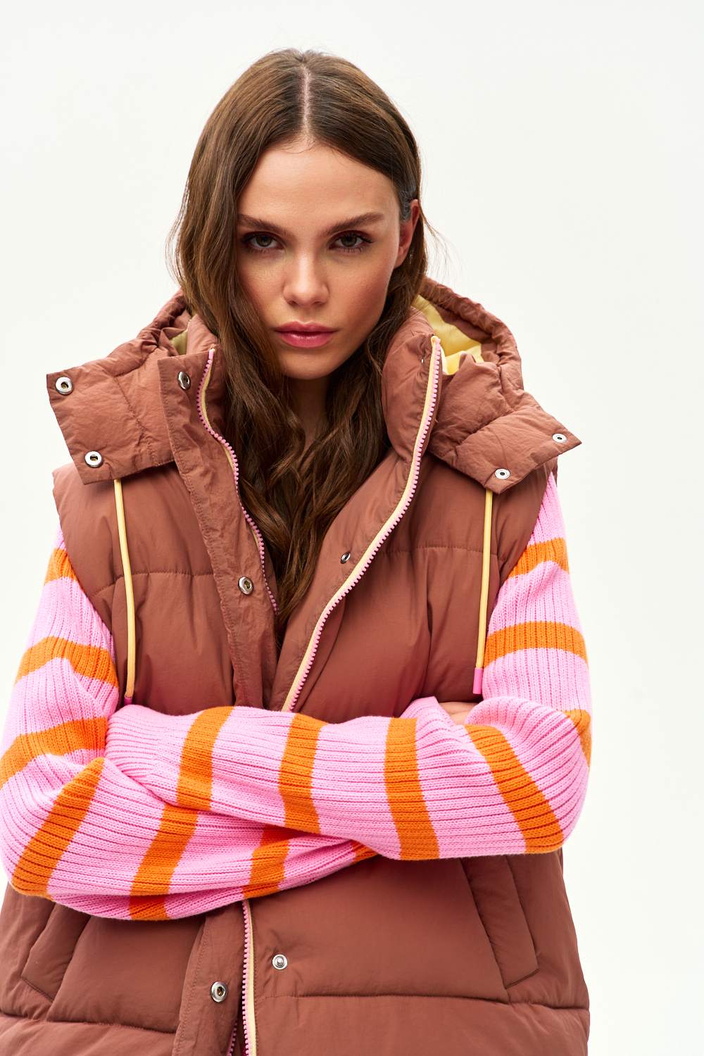 Golden Hour quilted vest - Image 9