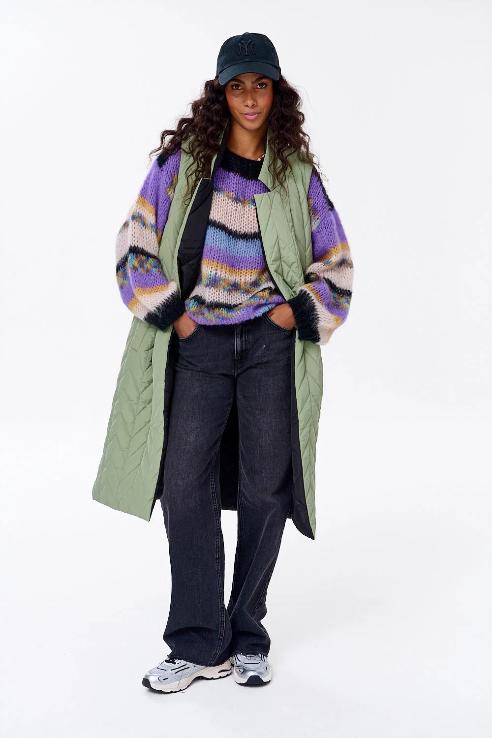 Grove Walk long reversible vest - Image 7