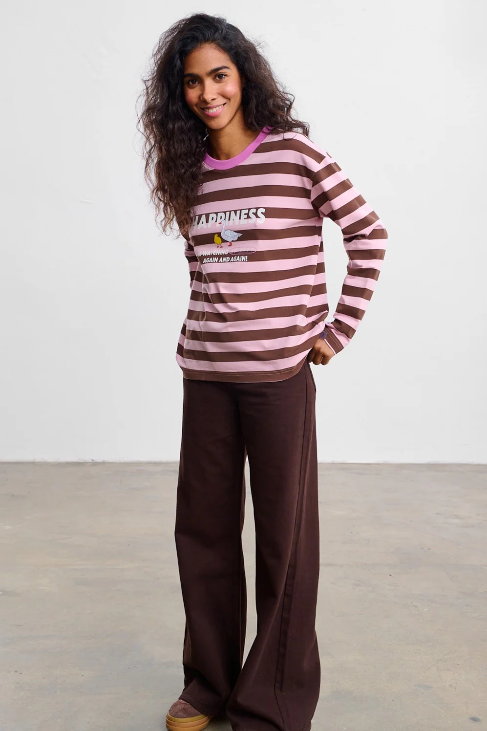 Watching Friends Longsleeve - Image 4