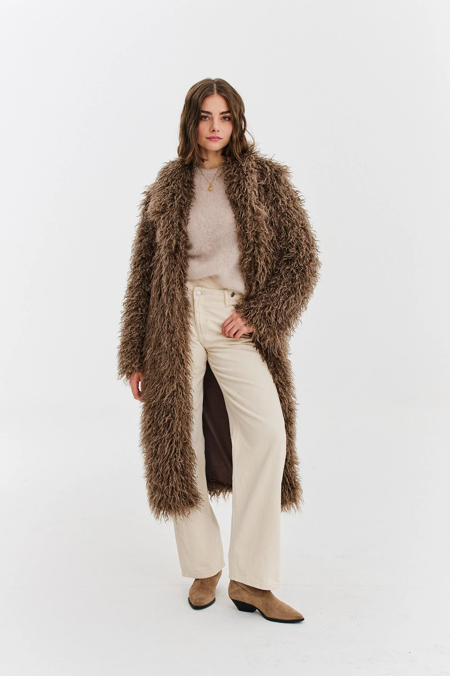 Soft Rebel faux fur - Image 27