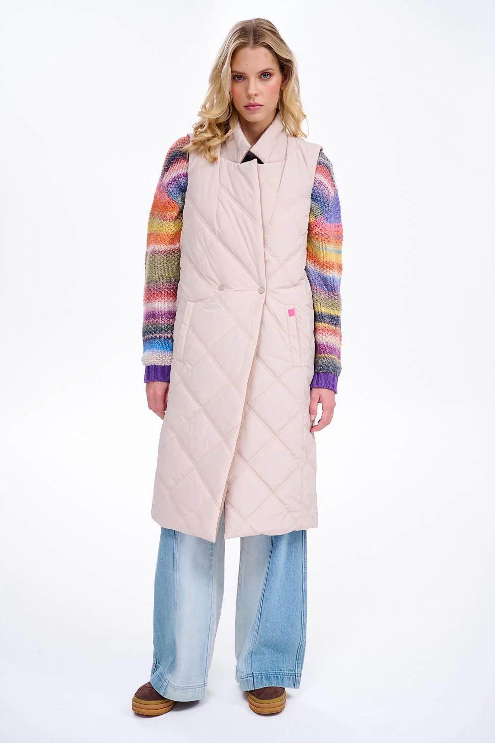 Toffee Maze long reversible vest - Image 12