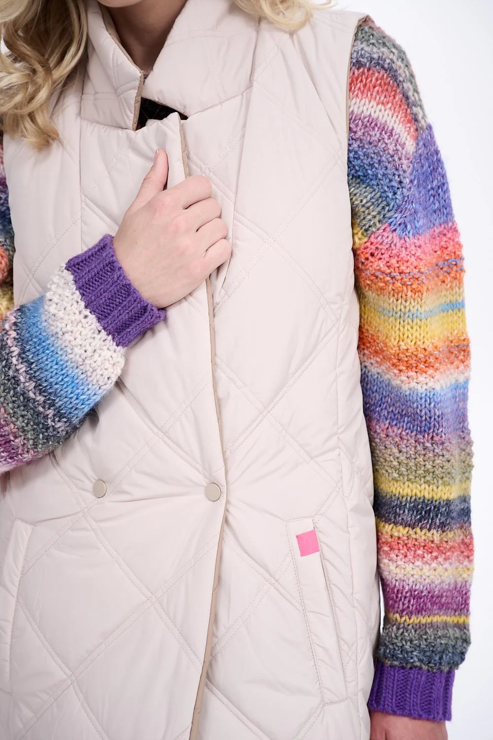 Toffee Maze long reversible vest - Image 13
