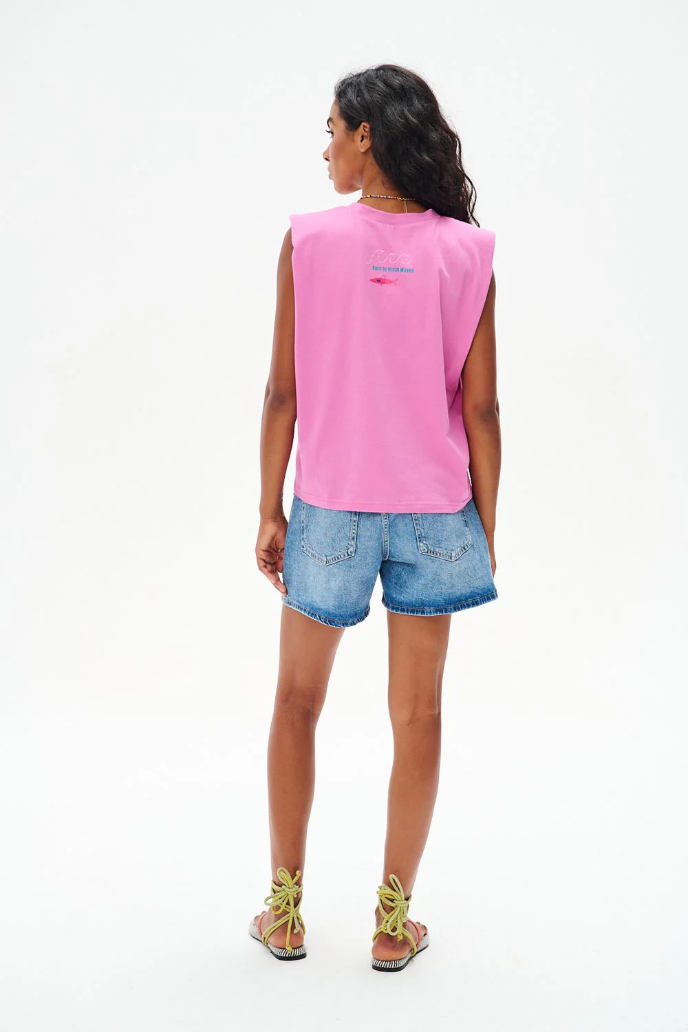 Top Pink Surf Club - Image 5