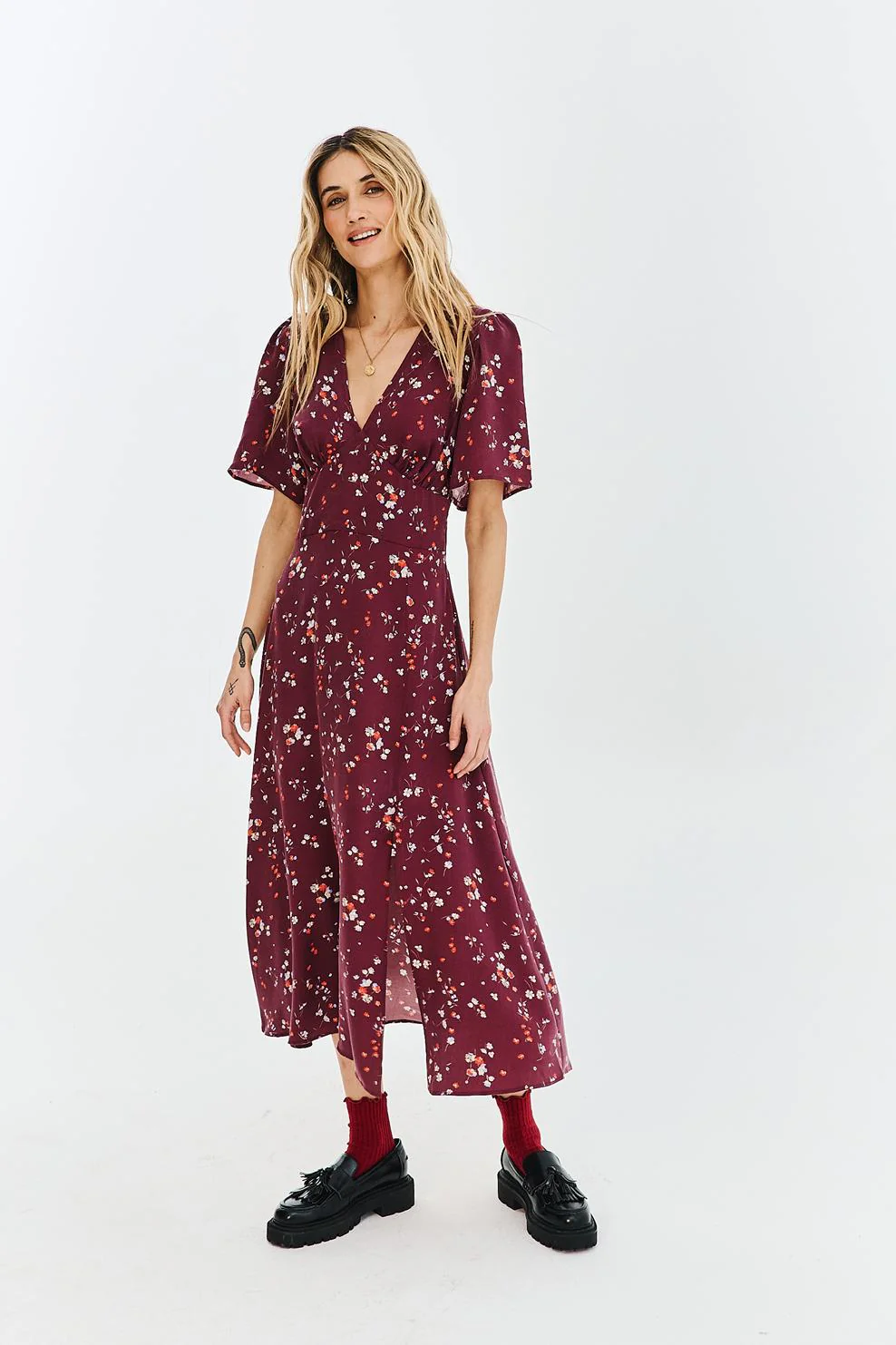 Touch of Romance midi dress - Image 4